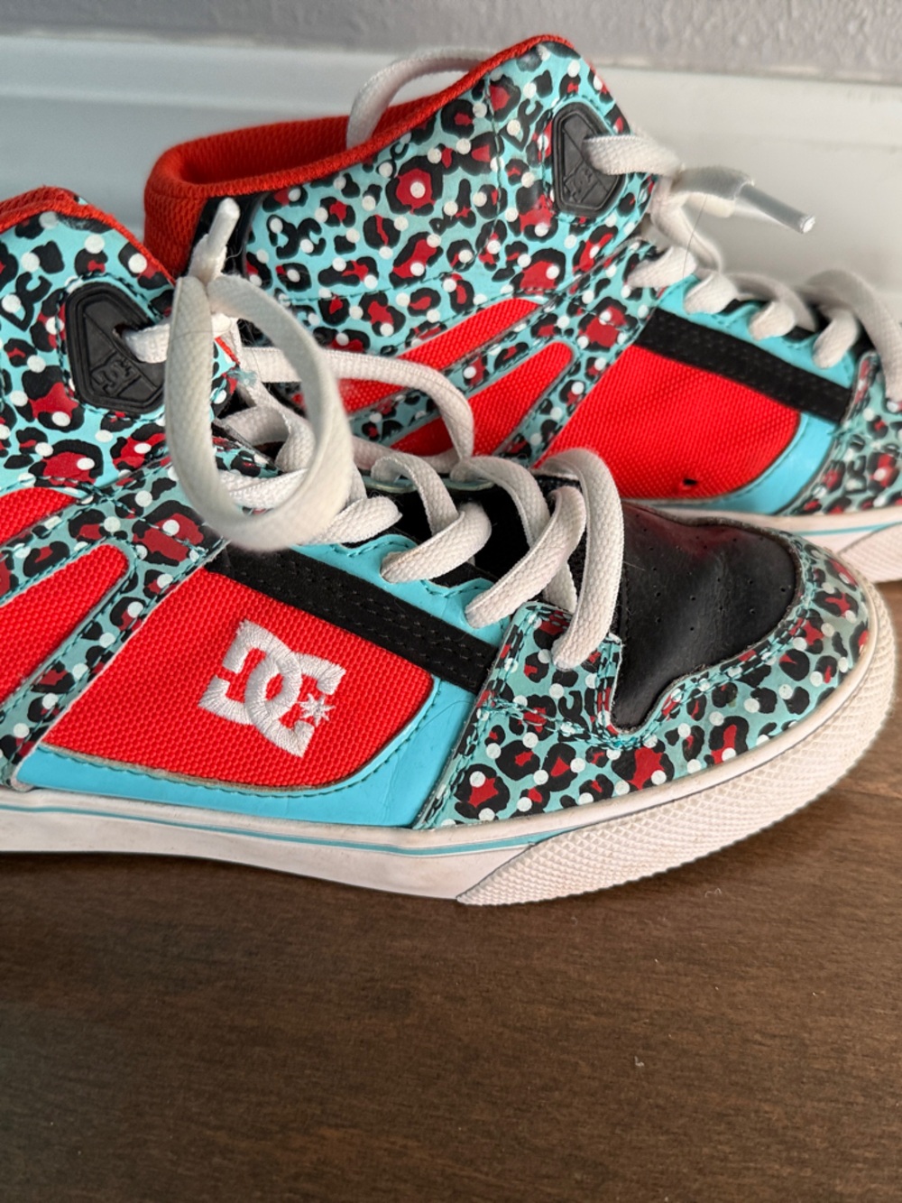 DC Kids High-Top Sneakers in Red, Teal & Black Leopard Print